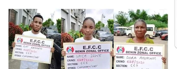 EFCC arrests 22year-old undergraduate, mother, girlfriend over Yahoo-Yahoo