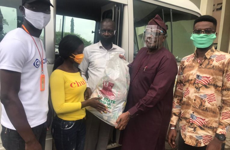 BREAKING: Makinde distributes palliatives to LAUTECH students