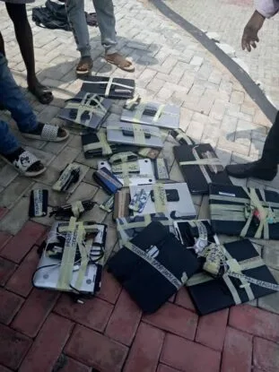 PHOTOS: 3 corps members, 19 undergraduates, others arrested for alleged internet fraud in Ogbomoso