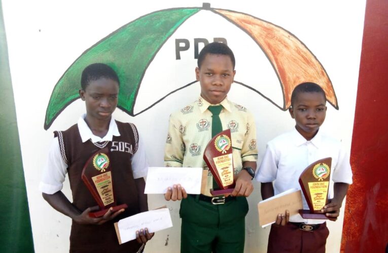 Essay competition: Oke LEGACY foundation doles out scholarship, cash to winners