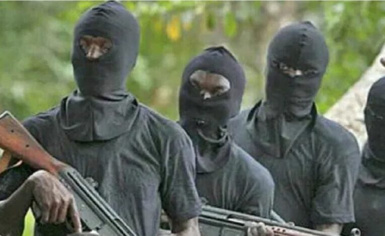 BREAKING: Gunmen abduct 12 Nigerian police officers