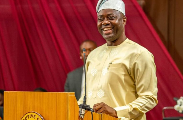 “GSM”, their headache— Oyedeji Ahmed