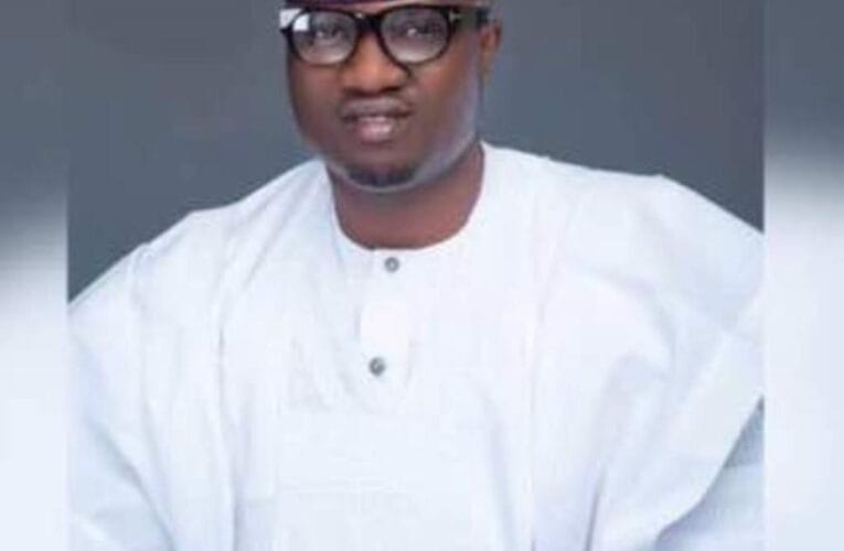 Hon. Akinlayo Celebrates People of Ilejemeje, Moba and Ido/Osi on Christmas, Urges Supports for Gov. Fayemi