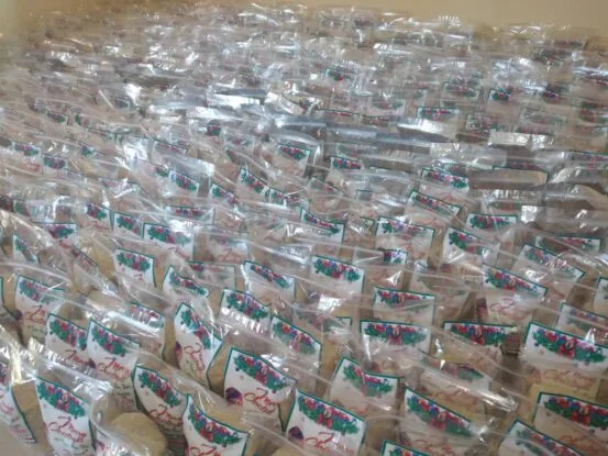 Ogbomoso residents excited over Ogunwuyi’s Christmas gifts (PHOTOS) (VIDEOS)