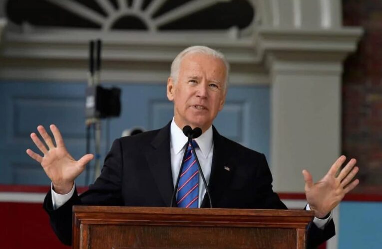 Biden reinstates COVID-19 travel bans on UK, South Africa, others