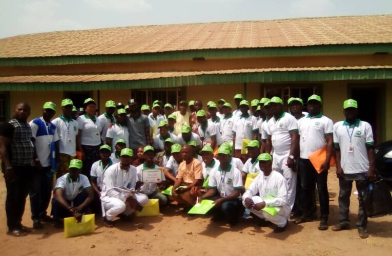 Hon. Ajibola Muraina facilitates poultry production, associated value chains training for Ibarapa youths