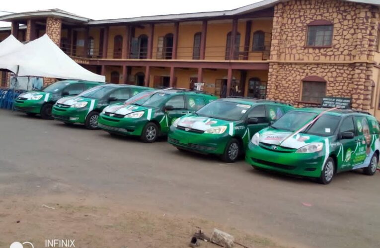 Just In: Makinde’s appointees in Ogbomoso gift campaign cars to 5 chairmanship candidates