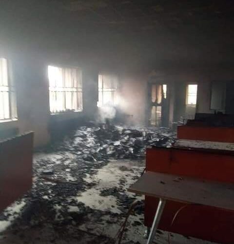 PHOTOS: Gunmen set Federal High court ablaze