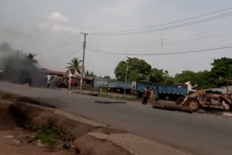 BREAKING: Yahoo boy crushes man to death in Aroje