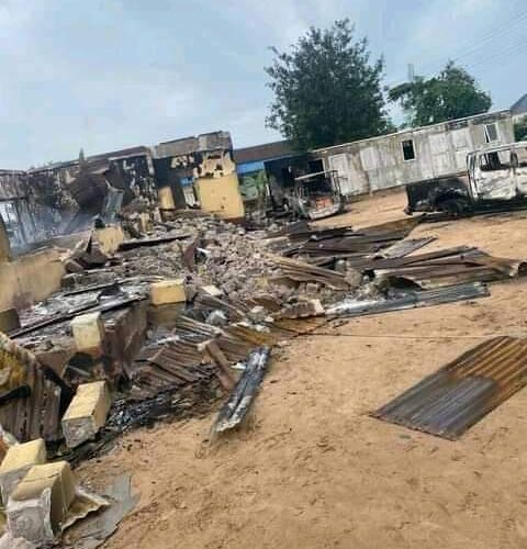 Just In: Hoodlums burn down police station in Delta, set patrol vehicle on fire