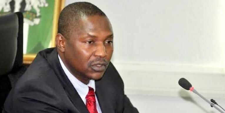 FG orders prosecution of Nigerians using Twitter