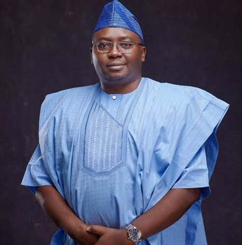How Bayo Adelabu goofed on a radio program by Akeem Olatunji