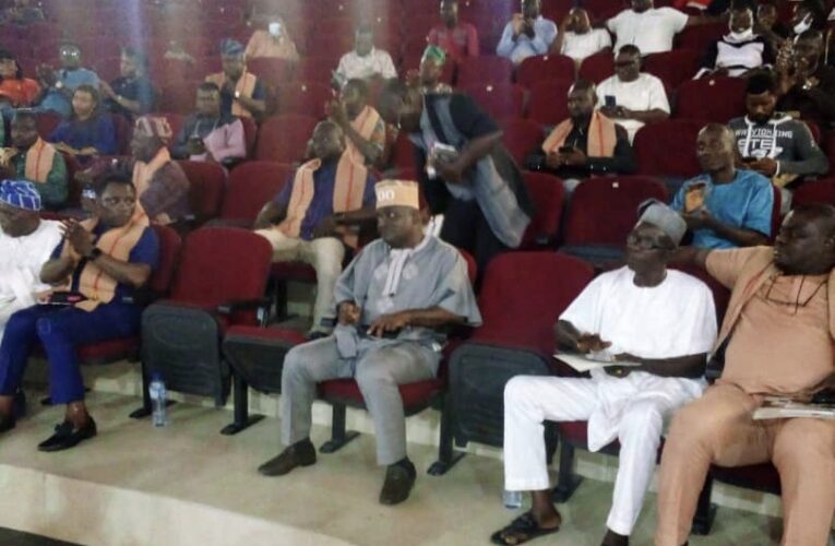 LAUTECH Alumni holds annual lecture, addresses youths unemployment on economy and security
