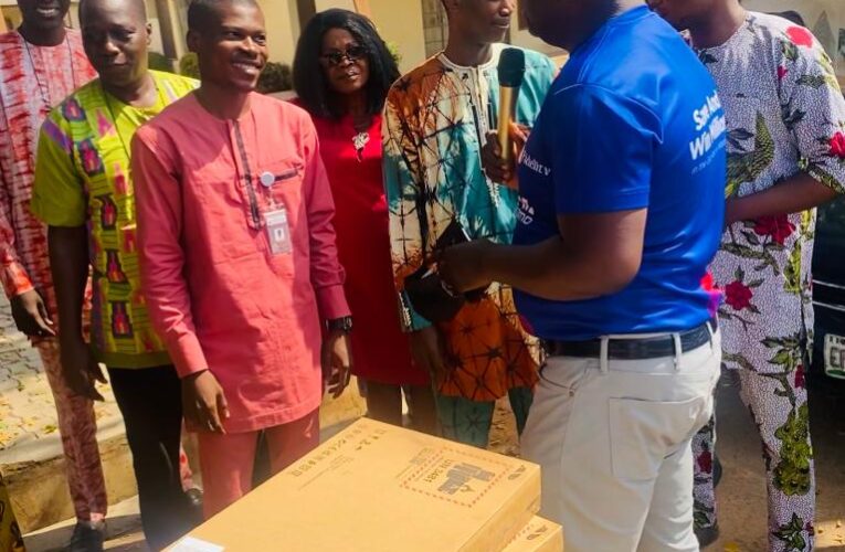 LAUTECH Students Union facilitates laptops, desktops for Dept. of Mechanical Engineering