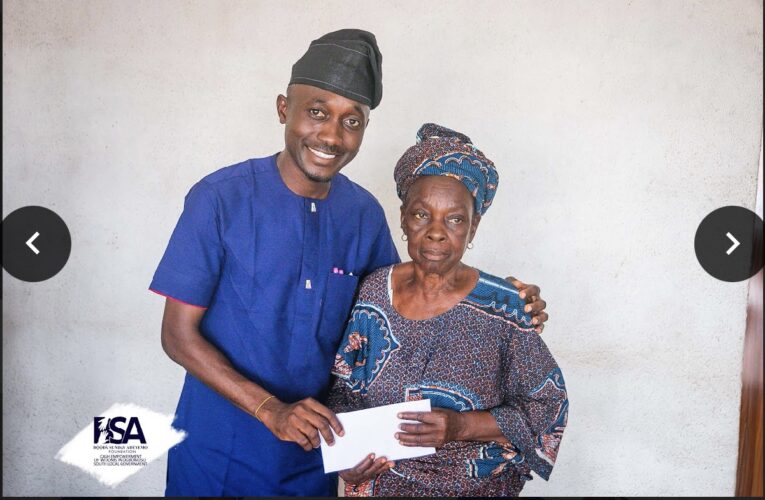Oyo Assembly Hopeful, Booda Sunday Adeyemo Empowers Widows In Ogbomoso South LG