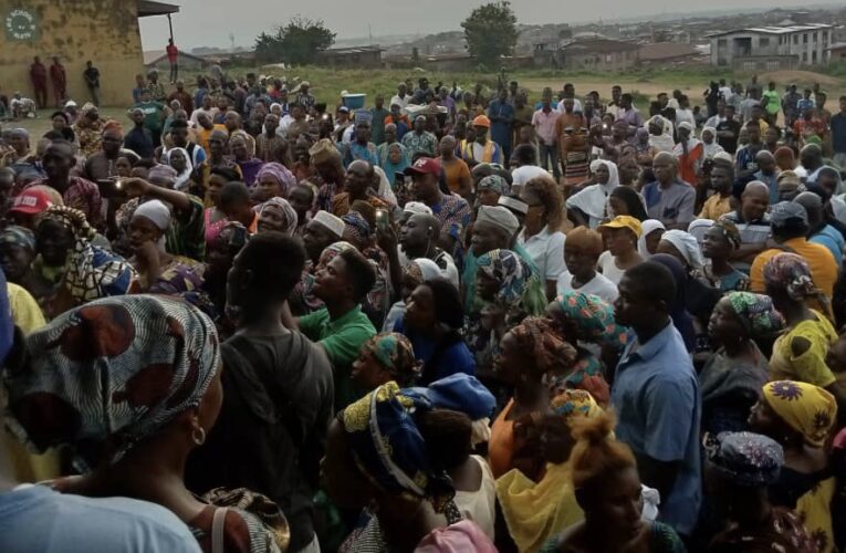 APC in disarray over defection of prominent members to PDP in Ibadan 
