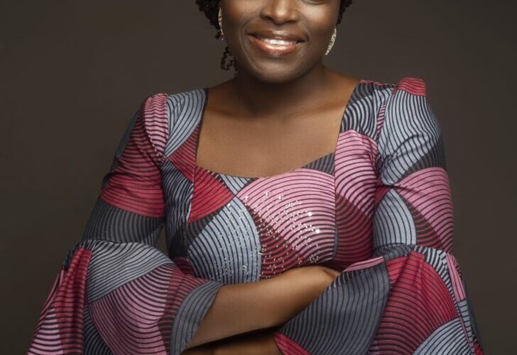 ASUU Strike: Drama as university lecturer hawks potatoes to survive