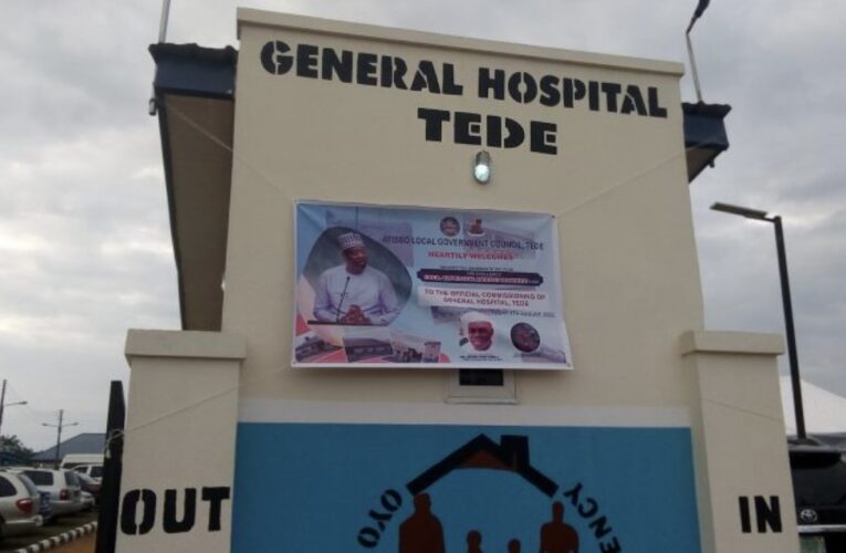 Excitement as Makinde Commissions Tede newly renovated & equipped General Hospital 