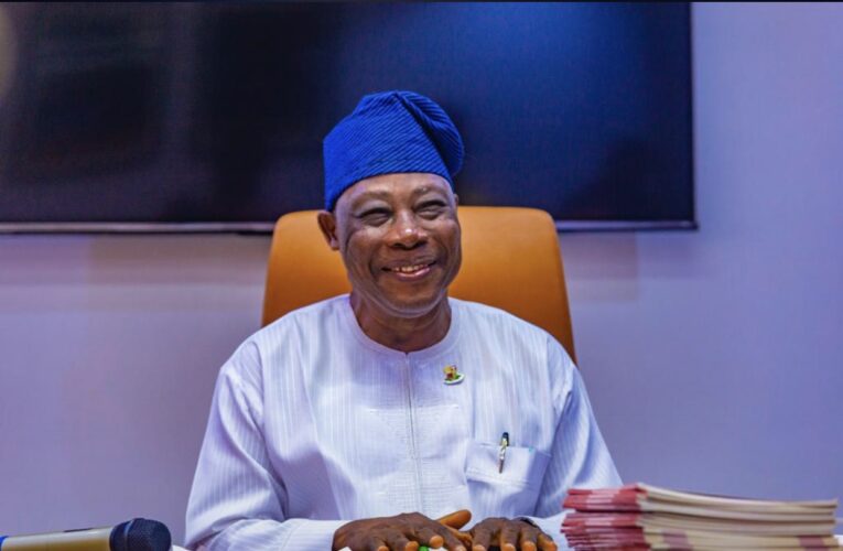 Oke-Ogun: Oyo Deputy Governor commends Hosea Agboola for promoting unity