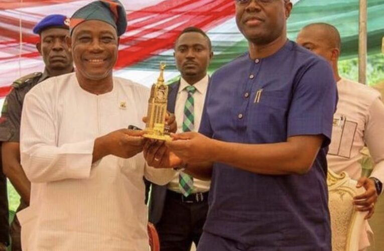 Makinde has shown true leadership by handing over to his Deputy, Bayo Lawal 