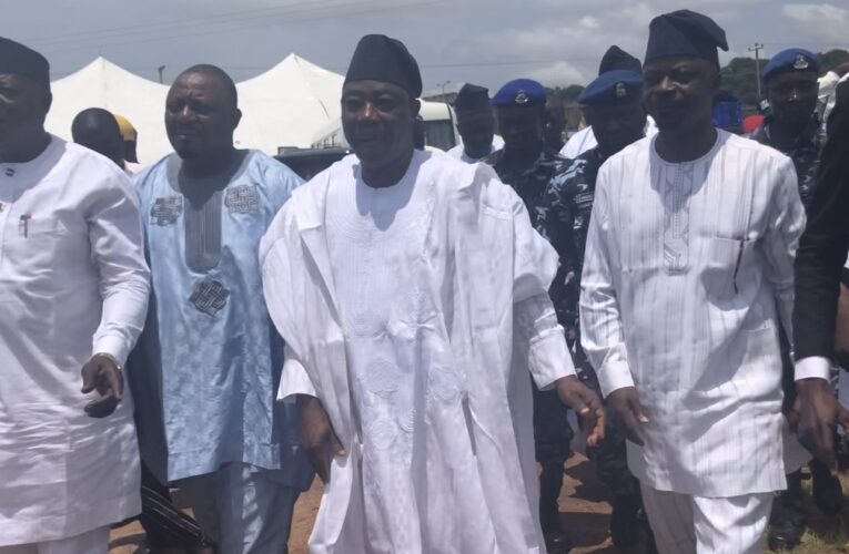 VIDEO: Oyo Deputy Gov storms Iseyin for Aseyin’s funeral 