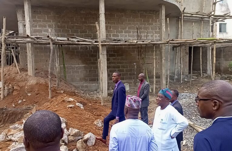 VIDEO: ‘No life lost in Ibadan five-storey building collapse’— Bayo Lawal confirms 