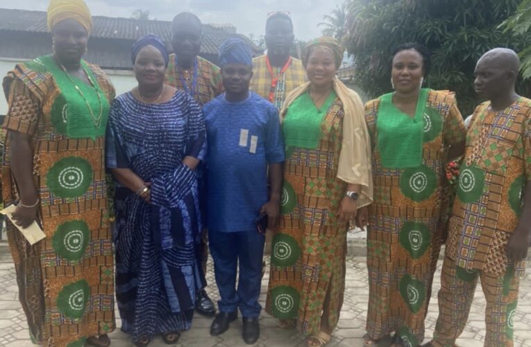 Oyo deputy gov’s wife commends professional Tailors for endorsing Seyi-Bayo joint ticket