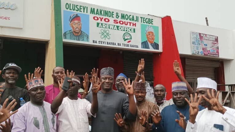 BREAKING: Hausa Community In Oyo Hosts ‘Their Own’, Otunba Seye Famojuro, Declares Support For Makinde’s Re-election