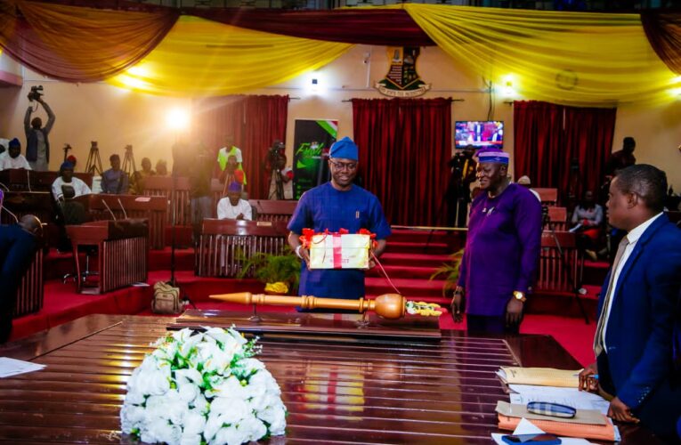 Makinde presents N310b 2023 Budget of Sustainable Devt to Assembly
