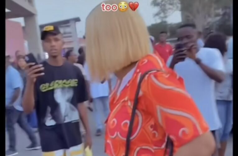 VIDEO: Angry lady rejects boyfriend’s car proposal in public, says it’s just 1 month relationship