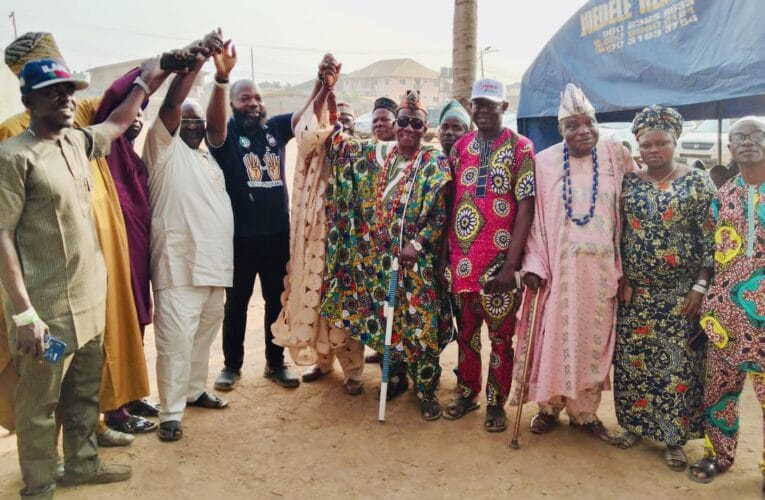 Mogbonjubola Sets To Depose Sadipe As Isokan Community In Oluyole Adopts PDP Candidate For Reps