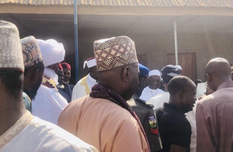 VIDEO: Makinde attends funeral of Chief imam of Oyo land