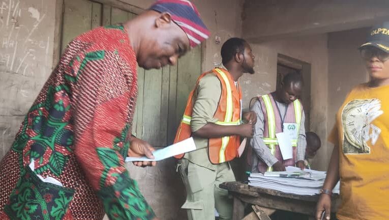 Bayo Lawal delivers polling unit for Ijabah, Wolekanle 