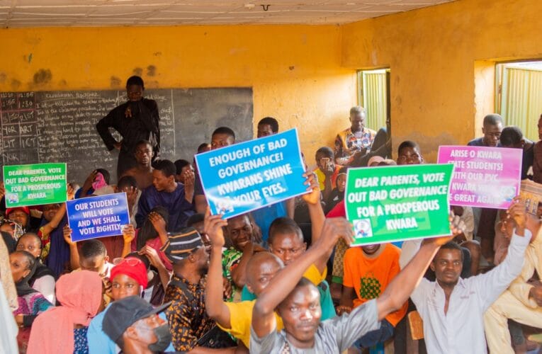 2023: NAKSS distributes staple foods to students, urges massive voting during elections, lauds Saraki for support