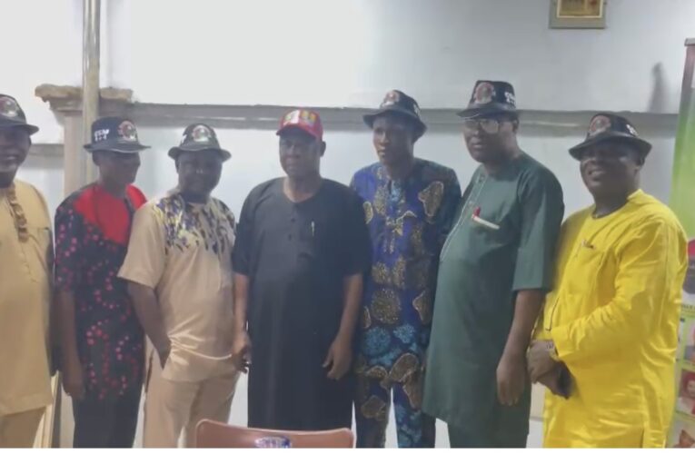 2023: Crack in Oyo APC as Tinubu Support Groups back Makinde’s re-election bid 