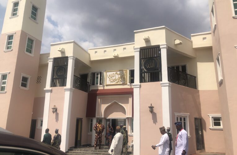 Oyo Muslim clerics shower encomium on Makinde over Adogba mosque, Islamic affairs