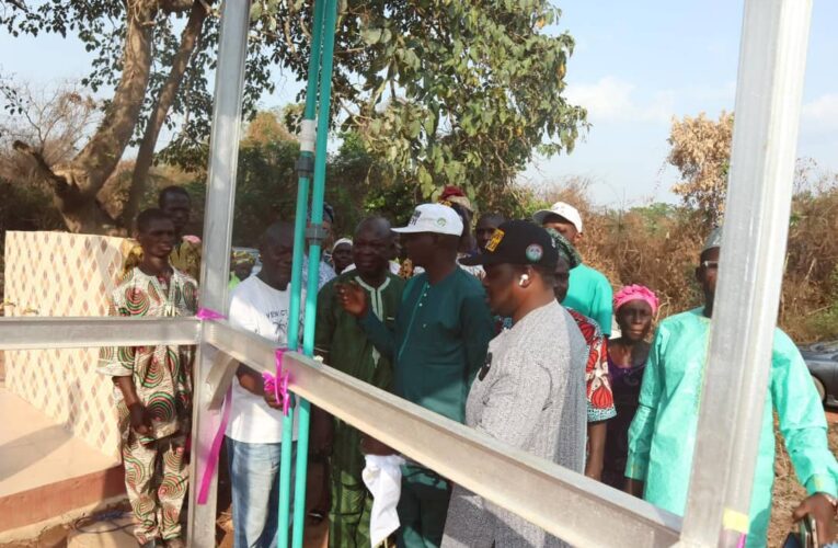 Ido LG Boss, Adeojo, Commissions Borehole Project At Elewe Village, Ward 3