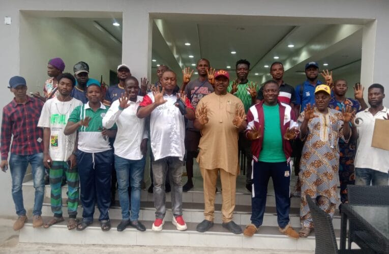 Wole Akinleye met with Akinyele Football Coaches Association, solicit support for OmiTuntun 2.0 