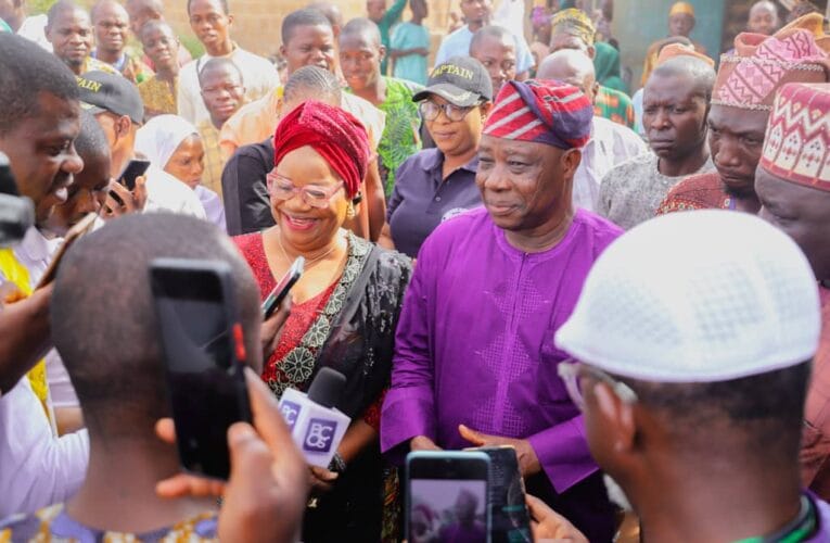 Massive turn out in Kishi as Makinde’s deputy, wife confident of victory 