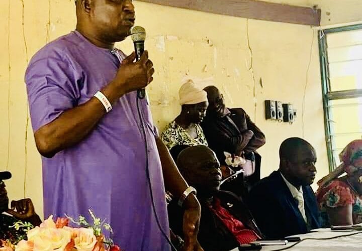 Excitement As Oyo LG Boss, Obalowo Doles Out Millions Of Naira To Widows, Market Women, Artisan, Student, Others