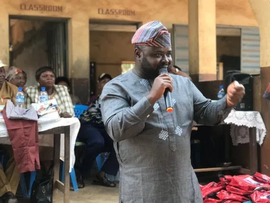 BREAKING: Afonja empowers over 500 students in 31 schools who are less privileged