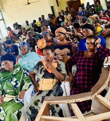 Excitement As Oyo LG Boss, Obalowo Doles Out Millions Of Naira To Widows, Market Women, Artisan, Student, Others