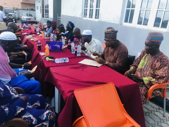 Oyo Deputy Gov hosts Omo Ajorosun Club of Ibadan, Oluwonla Muslim Community to Iftar 