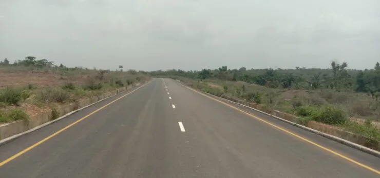 Oyo Deputy Governor Inspects 1.8 kilometers Ajoda Estate Road