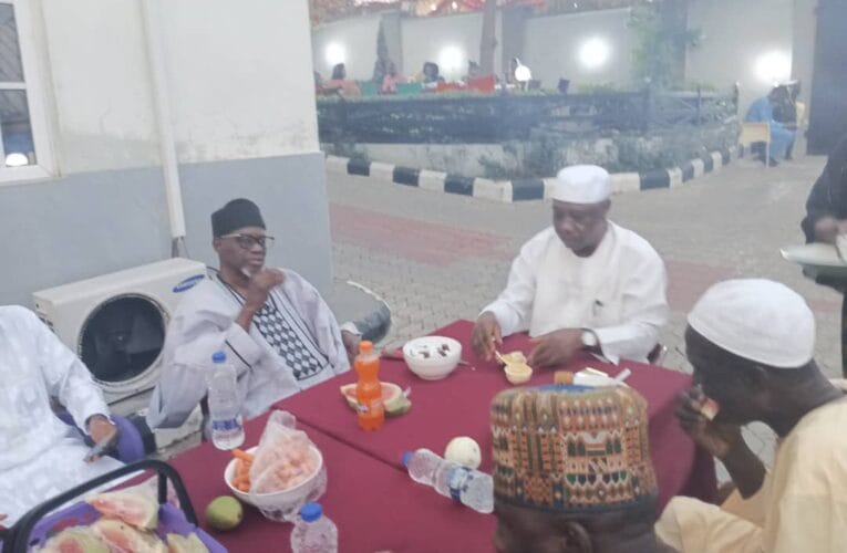 Ramadan: Oyo Deputy Gov, Hosts Olosho, Imam Atere, Others To Iftar
