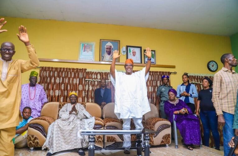 You remain the pride of Kishi— TT felicitates with Oyo deputy Gov on birthday 