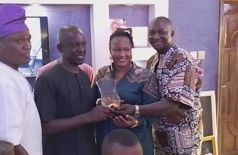 Akeem Olatunji dedicates Rotary Club meritorious award to Makinde for his sterling leadership 