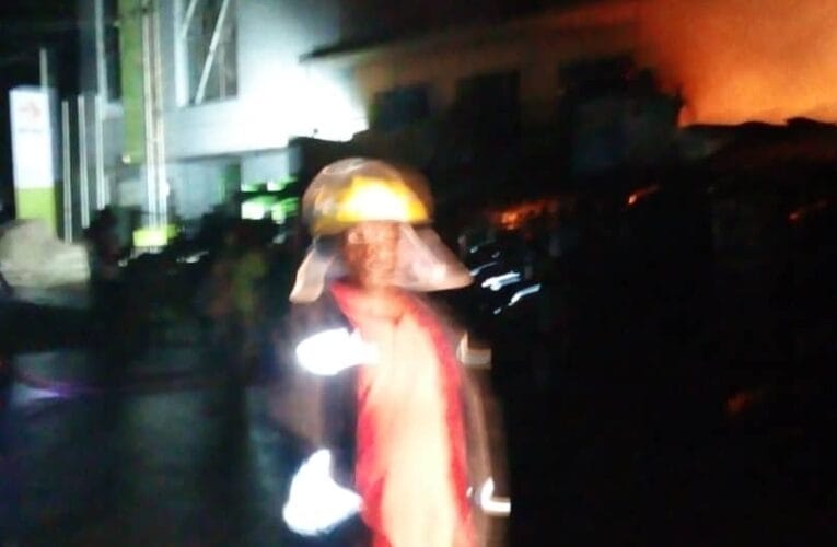 JUST IN: Popular Agbeni market in Ibadan on fire
