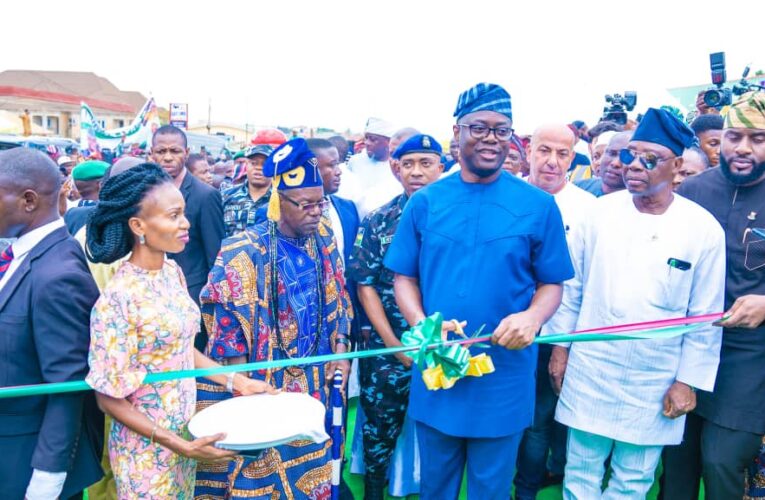 Subsidy removal: Makinde rolls out palliative measures  for Oyo residents
