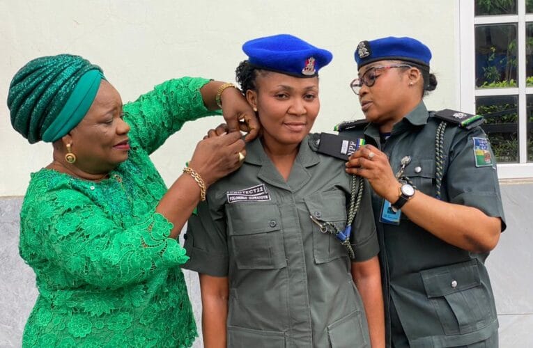 Oyo deputy gov’s wife decorates newly-promoted Police security aides